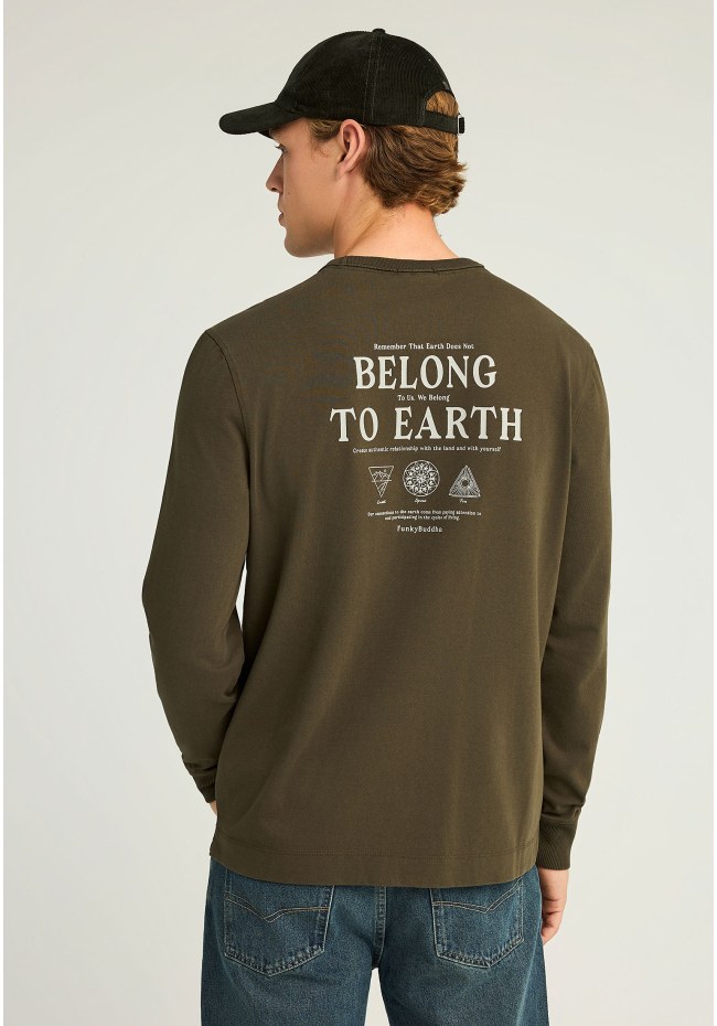 Long-sleeve T-shirt with chest print