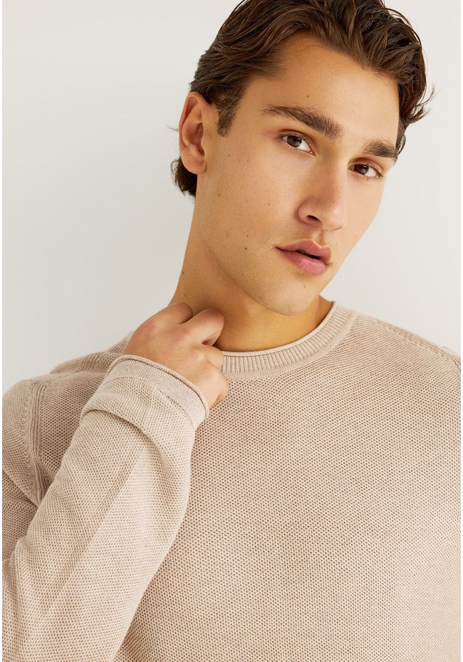 Ανδρική μονόχρωμη πλεκτή μπλούζα με λαιμόκοψη