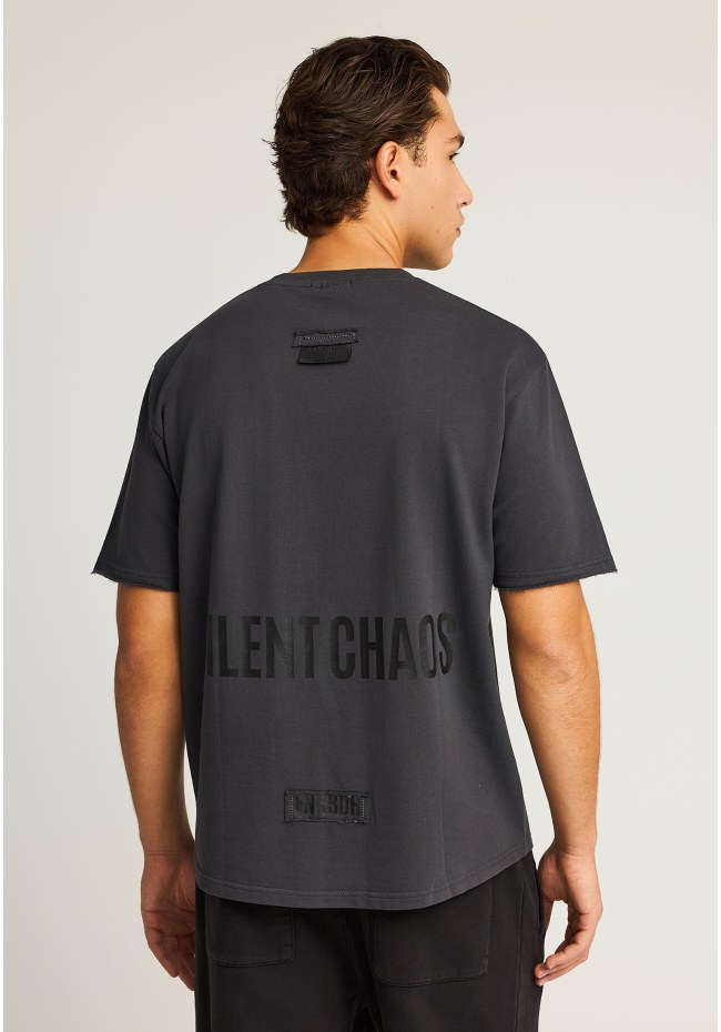 T-shirt με text τύπωμα στην πλάτη