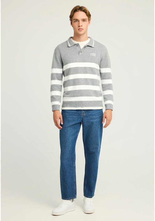 Men's striped knitted sweater with collar