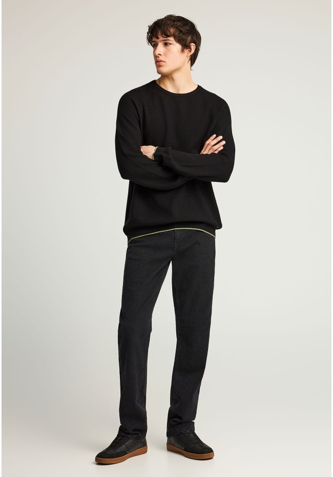 Men's crew neck sweater