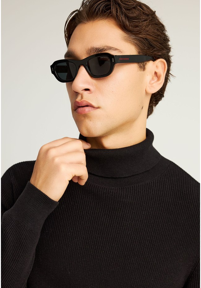 Men's knitted cotton turtleneck sweater