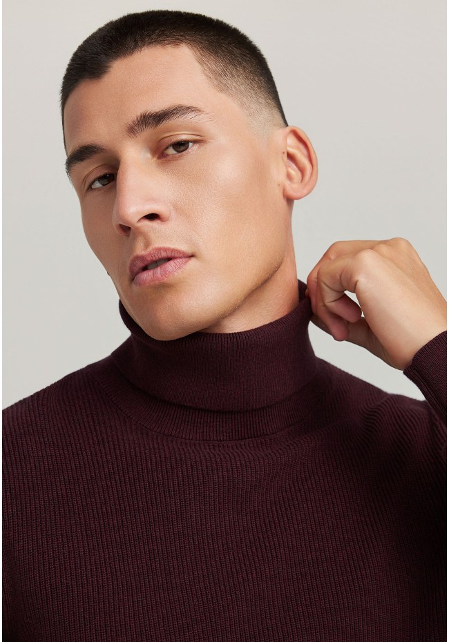 Men's knitted cotton turtleneck sweater