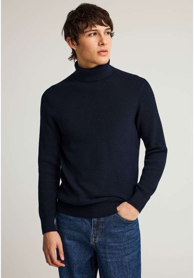 Men's knitted cotton turtleneck sweater