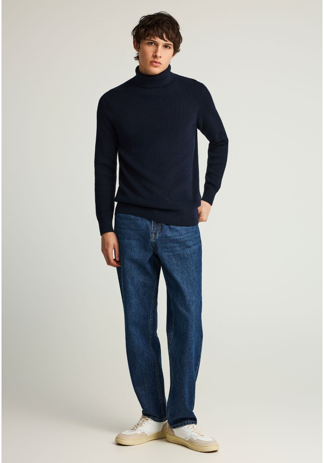 Men's knitted cotton turtleneck sweater