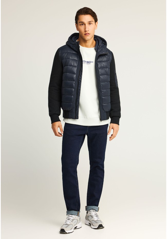 Ανδρικό puffer μπουφάν με κουκούλα και πλεκτά μανίκια