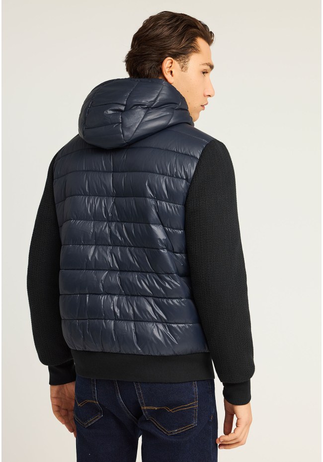 Ανδρικό puffer μπουφάν με κουκούλα και πλεκτά μανίκια