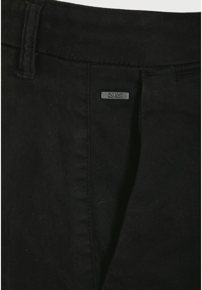 Ανδρική βερμούδα chino - The essentials