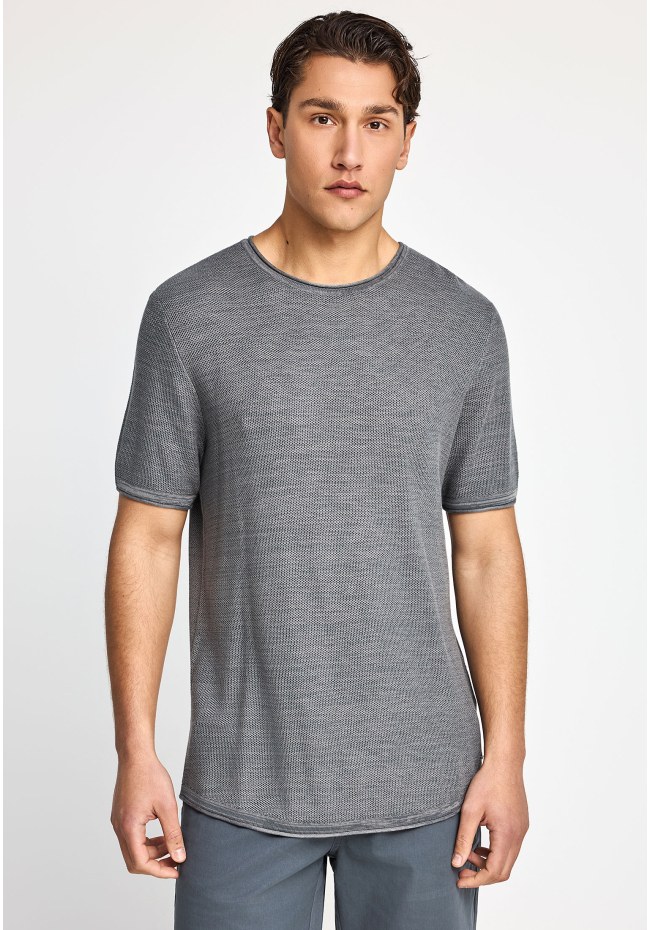 Regular fit garment dyed crew neck pullover