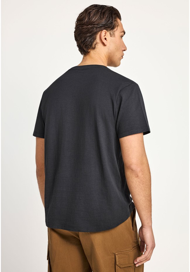 T-shirt με τσέπη στο στήθος