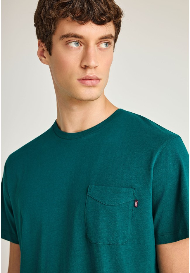 T-shirt με τσέπη στο στήθος