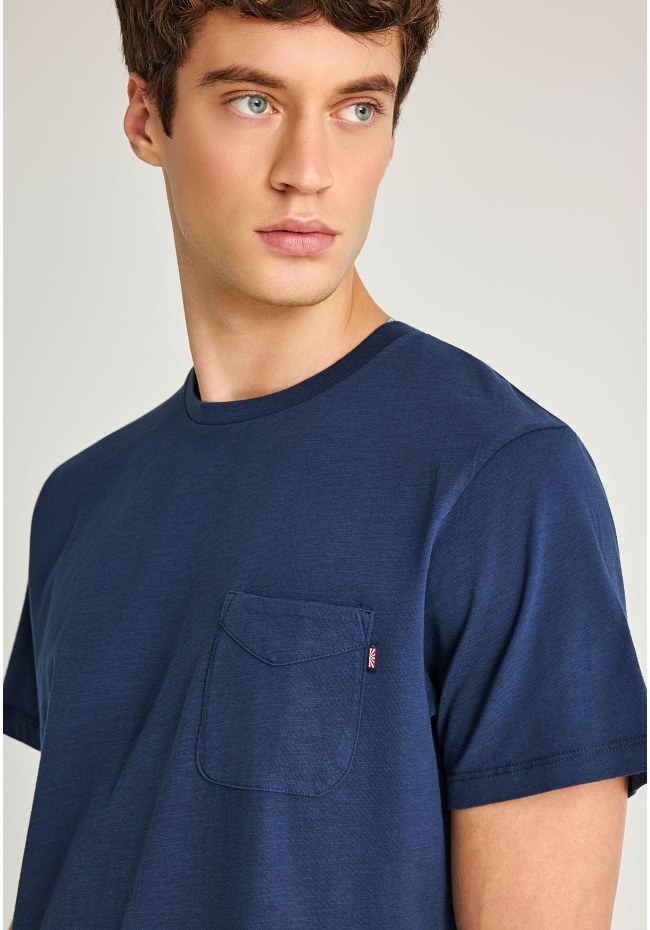 T-shirt με τσέπη στο στήθος