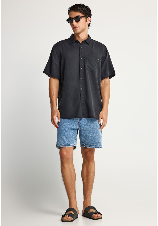 Men's lyocell shirt with chest pocket