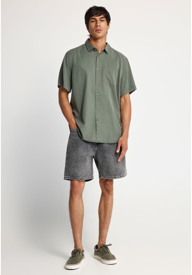 Men's lyocell shirt with chest pocket