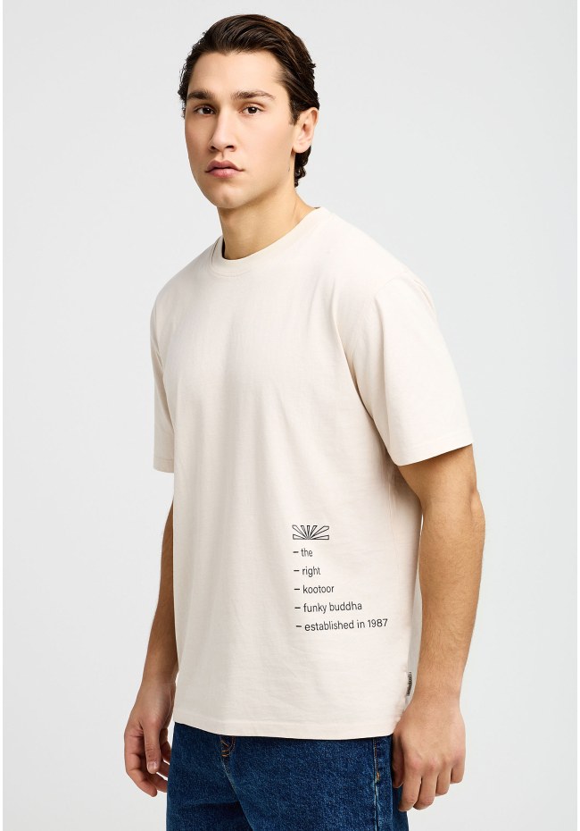 Men's relaxed t-shirt with print on the back