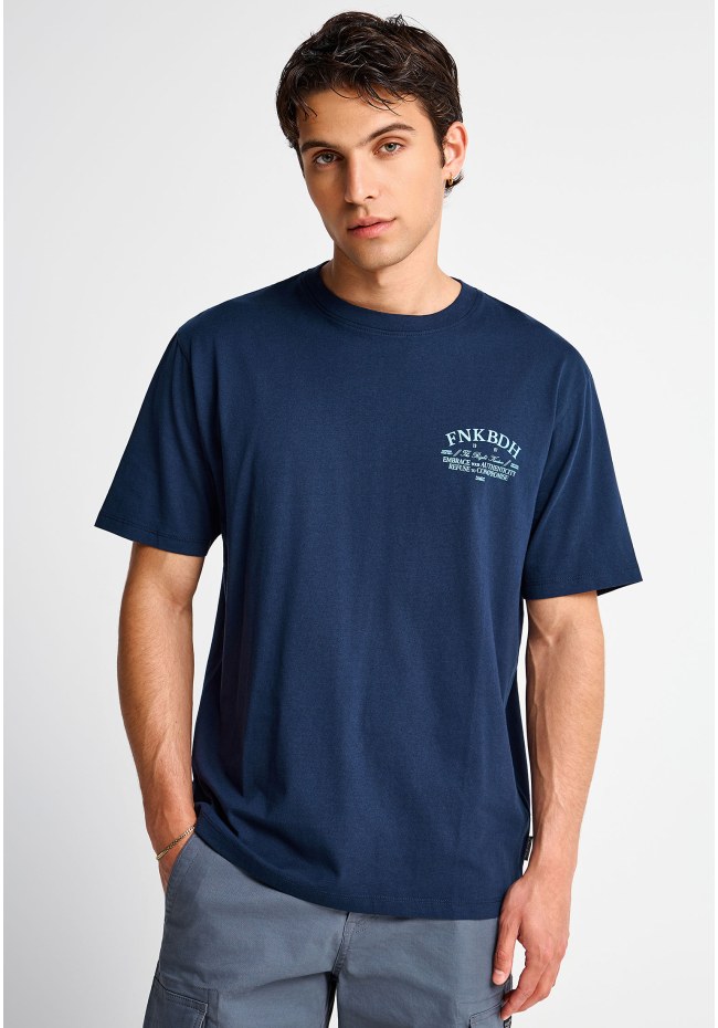 Ανδρικό relaxed t-shirt με τύπωμα στην πλάτη