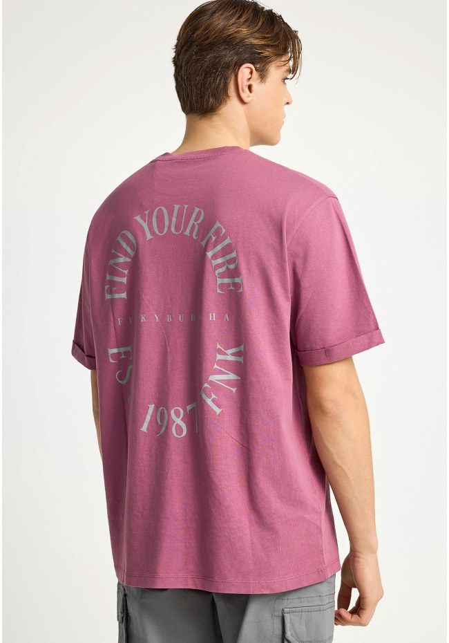 Ανδρικό relaxed t-shirt με τύπωμα στην πλάτη