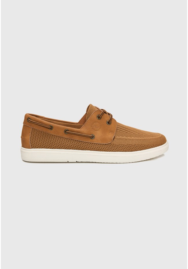 Men's boat shoes