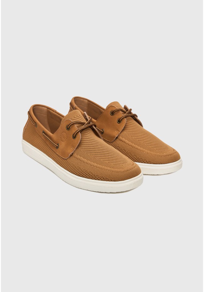Men's boat shoes