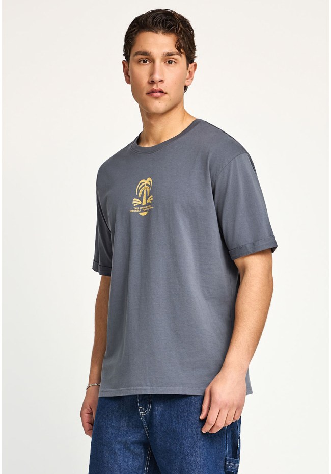 Ανδρικό relaxed t-shirt με τύπωμα στην πλάτη