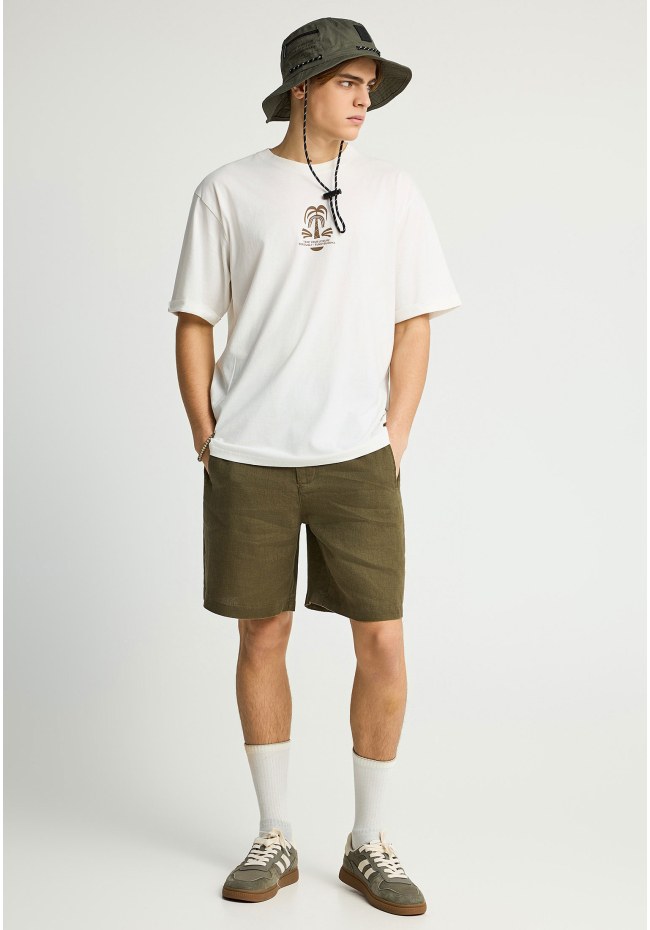 Men's relaxed t-shirt with print on the back