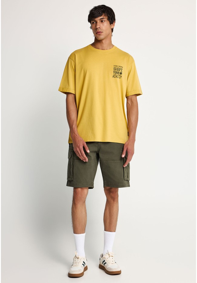 T-shirt με τύπωμα στην πλάτη