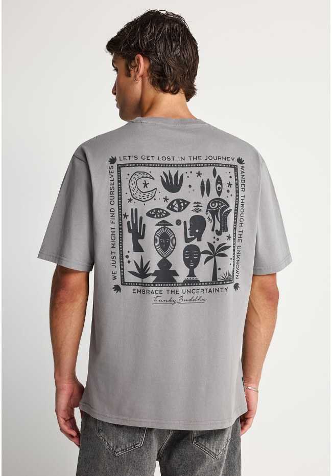 T-shirt με τύπωμα στην πλάτη