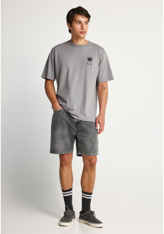 T-shirt με τύπωμα στην πλάτη