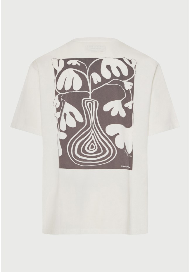 T-shirt με τύπωμα στην πλάτη