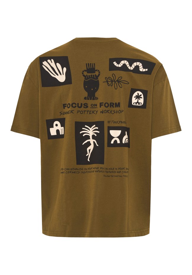 Ανδρικό oversized t-shirt με τύπωμα στην πλάτη