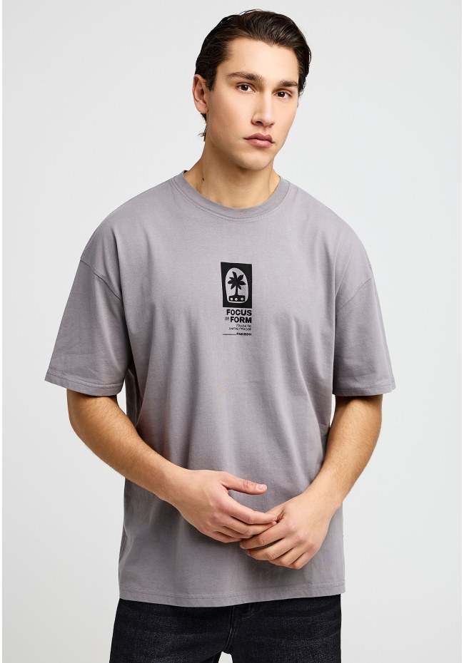 Ανδρικό oversized t-shirt με τύπωμα στην πλάτη