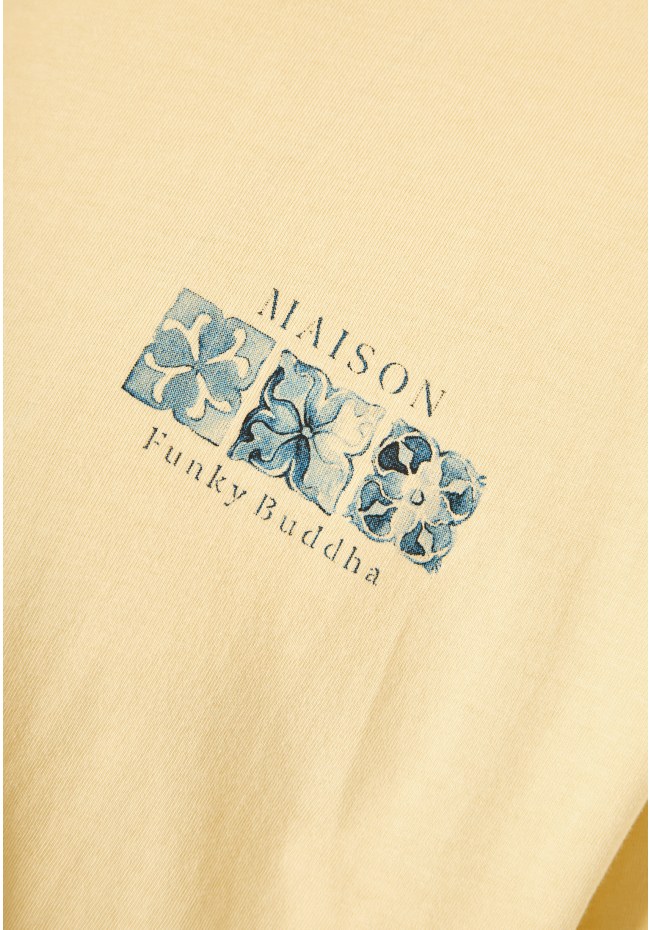 Ανδρικό t-shirt με τύπωμα στην πλάτη