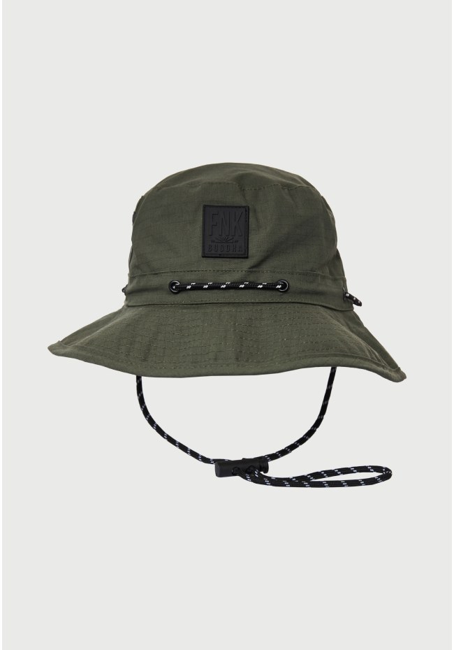 Men's patched cap