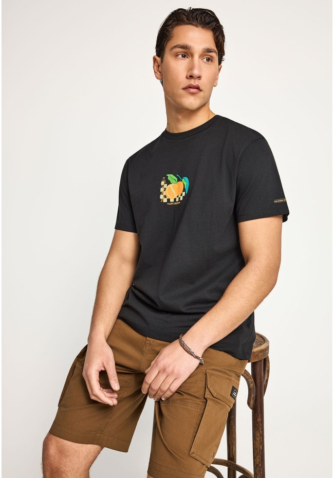 Ανδρικό t-shirt με τύπωμα στην πλάτη