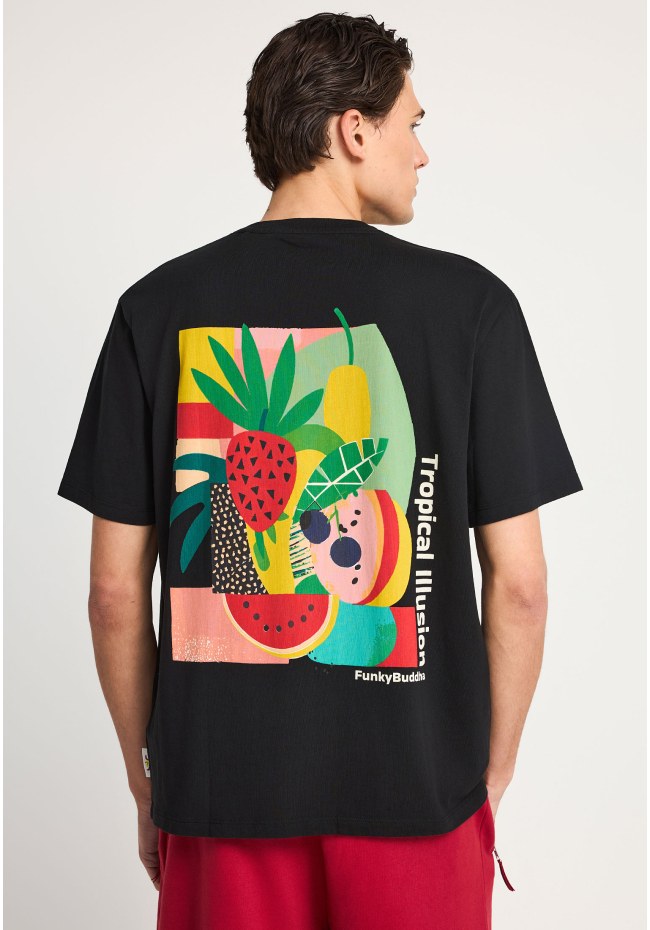 Men's relaxed t-shirt with print on the back