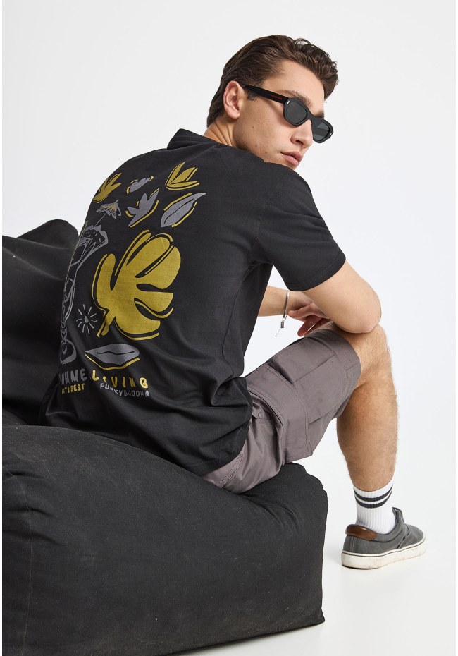 Ανδρικό t-shirt με τύπωμα στην πλάτη