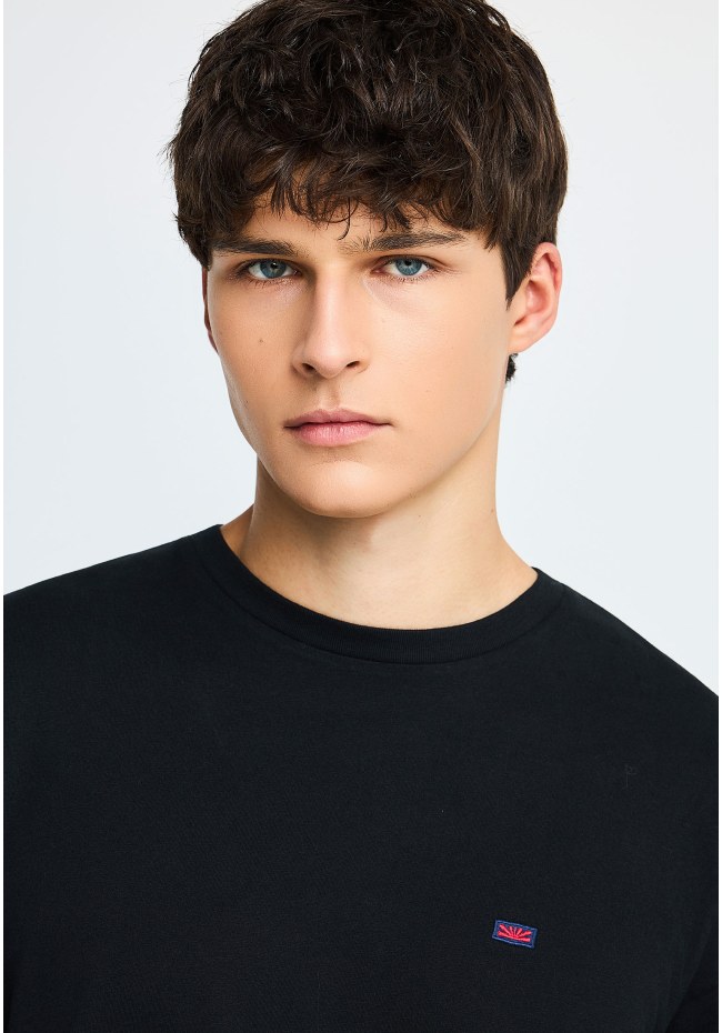 Men's longsleeve t-shirt