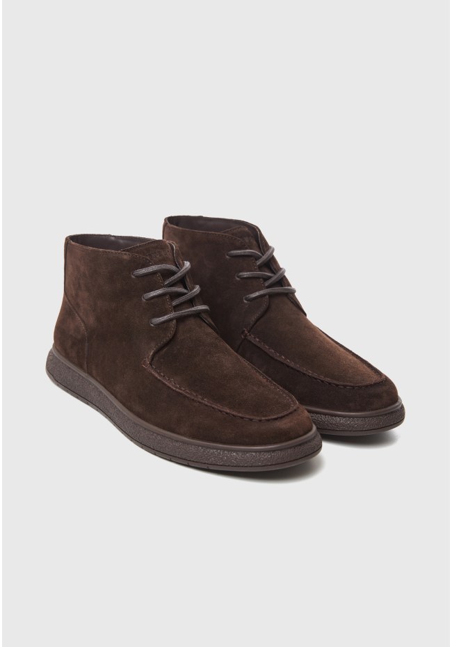 Men's suede chukka boots