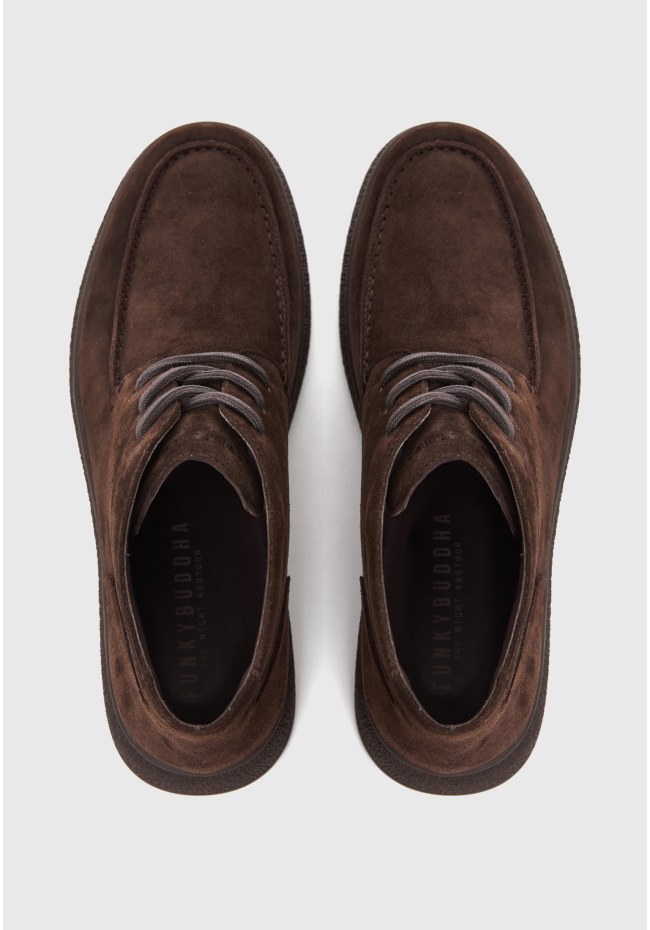 Men's suede chukka boots