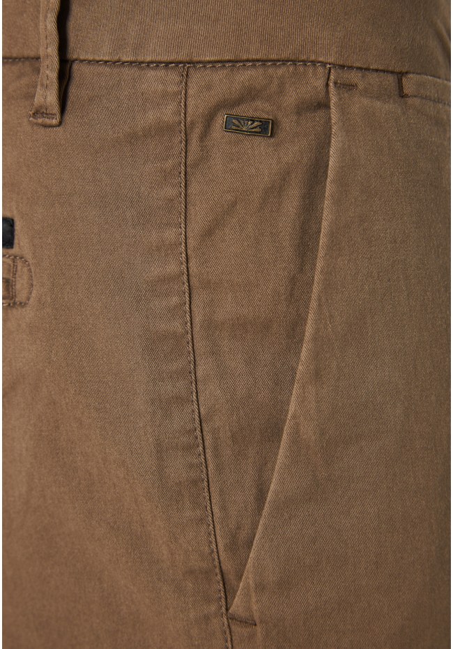 Men's chino pants - The essentials