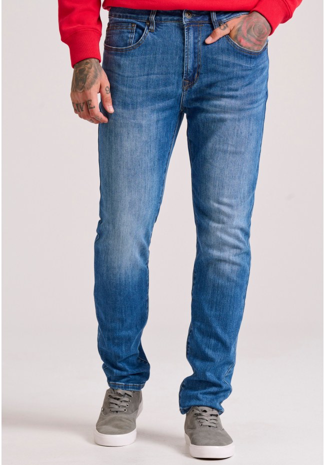 Slim tapered fit jeans
