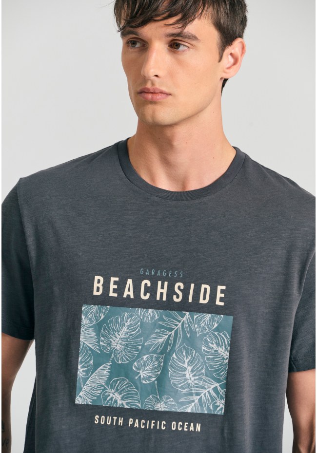 T-shirt με frame τύπωμα στο στήθος Garage 55.