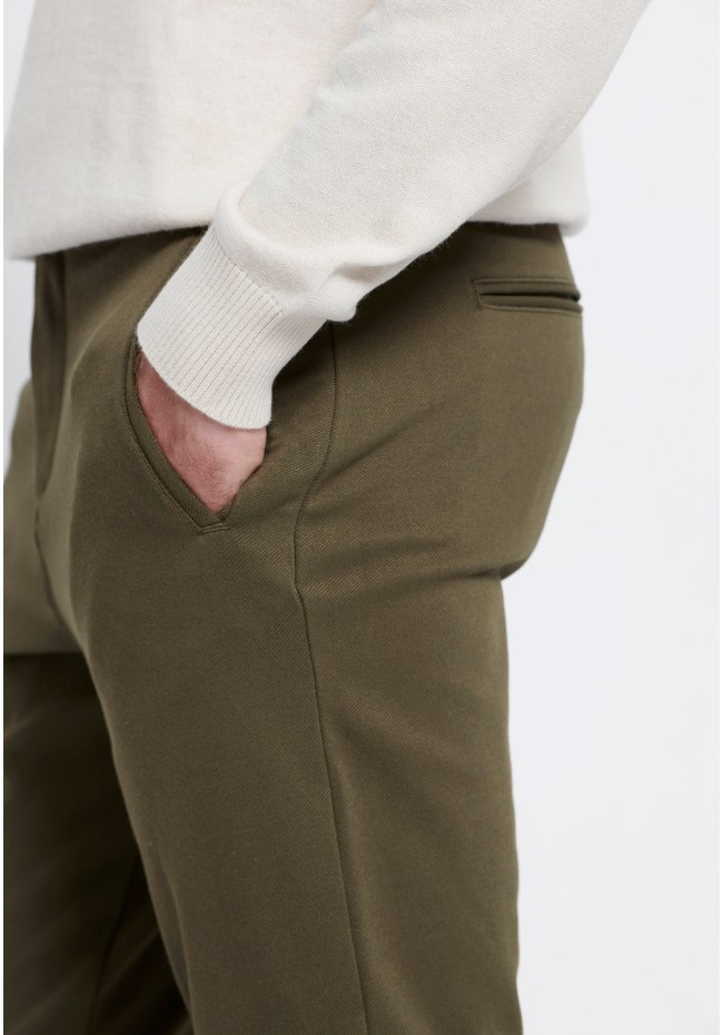 Men's casual pants made of artificial silk - Marron label