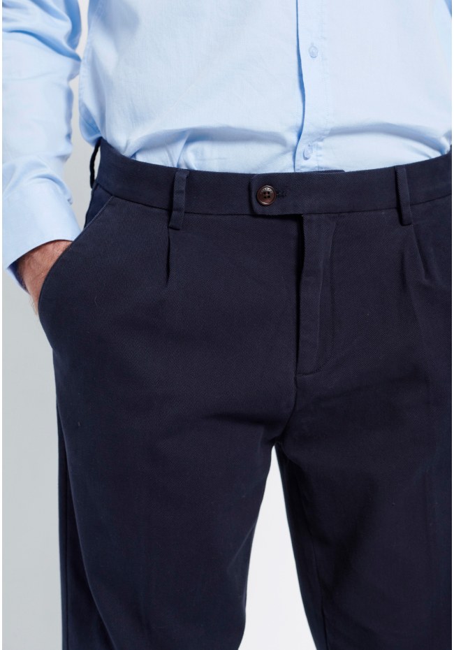 Chino παντελόνι με πιέτες Marron