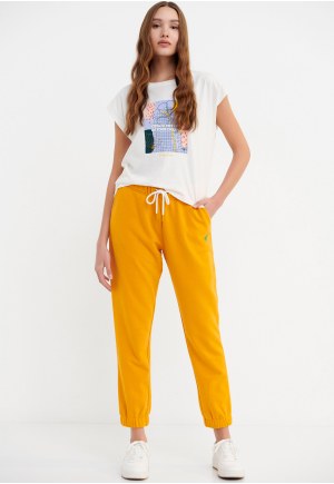 Cuffed joggers with embroidered logo