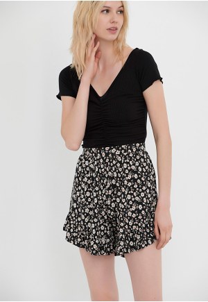 Εμπριμέ σορτς με φλοράλ τύπωμα