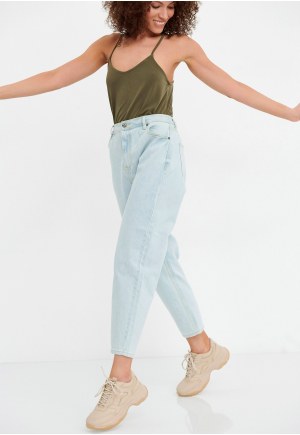 Balloon fit jeans