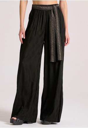 Wide leg fit παντελόνα σε ζακάρ ύφανση