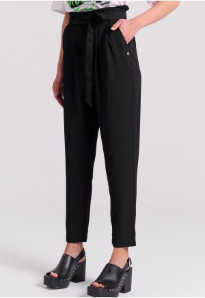 Casual παντελόνι με διπλή πιέτα στη μέση