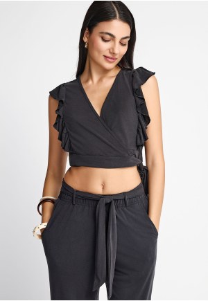 Women's single-color cropped top